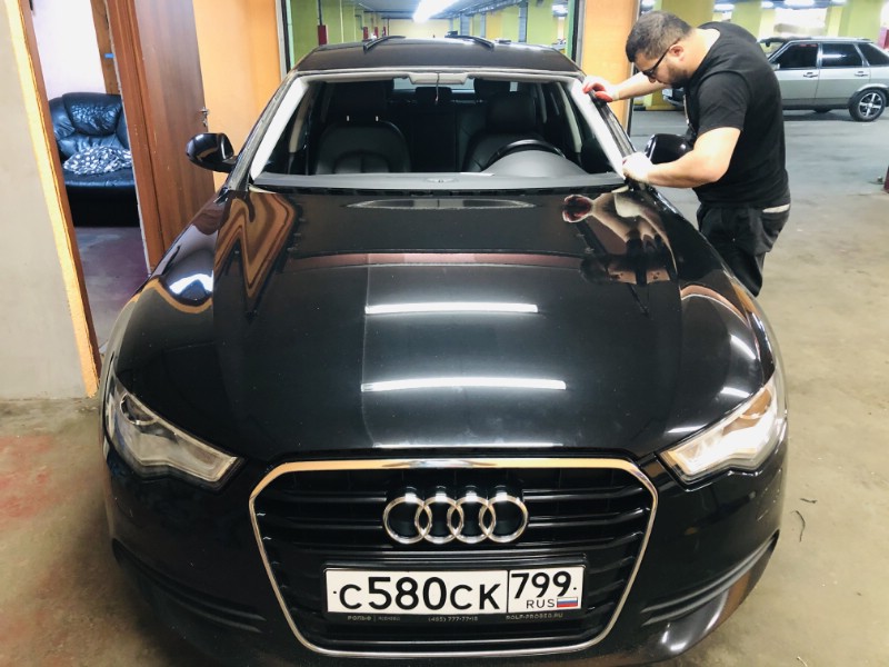 Замена лобового ветрового стекла Audi A6 C7
