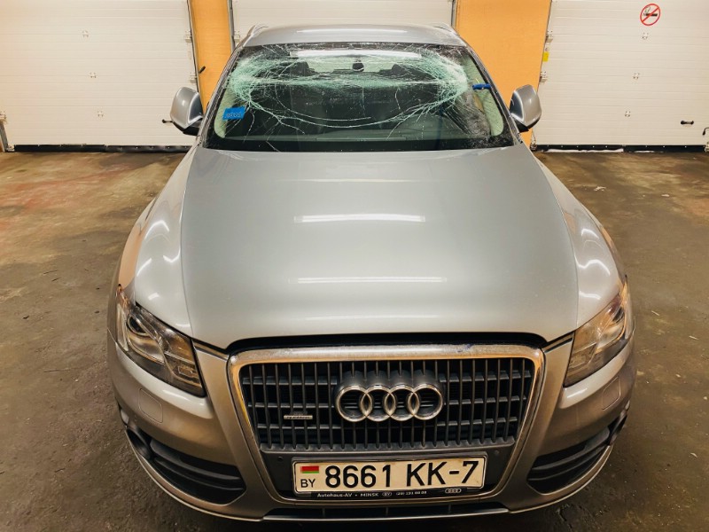 Замена лобового ветрового стекла Audi Q5