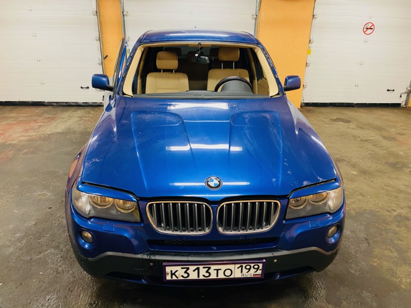 Замена лобовое ветрового стекла BMW X3 I (E83)