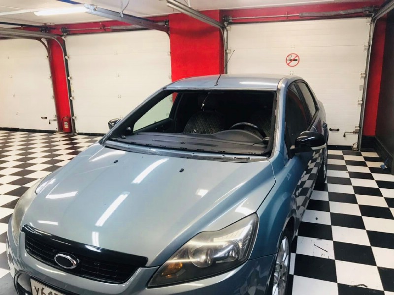 Замена лобового ветрового стекла Ford Focus II