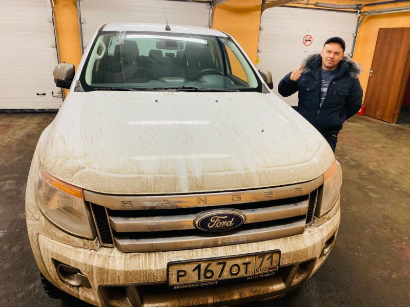 Замена лобового ветрового стекла Ford Ranger