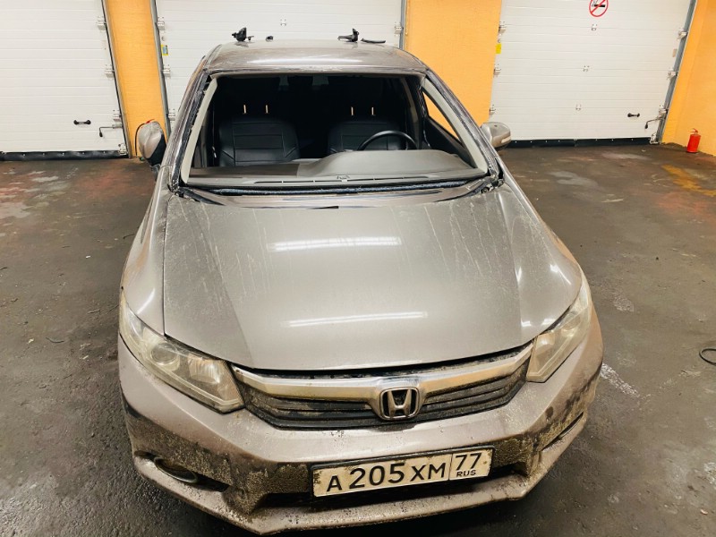 Замена лобового стекла Honda Civic