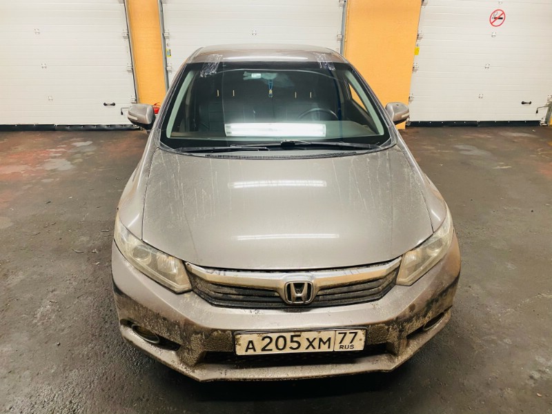 Замена лобового стекла Honda Civic