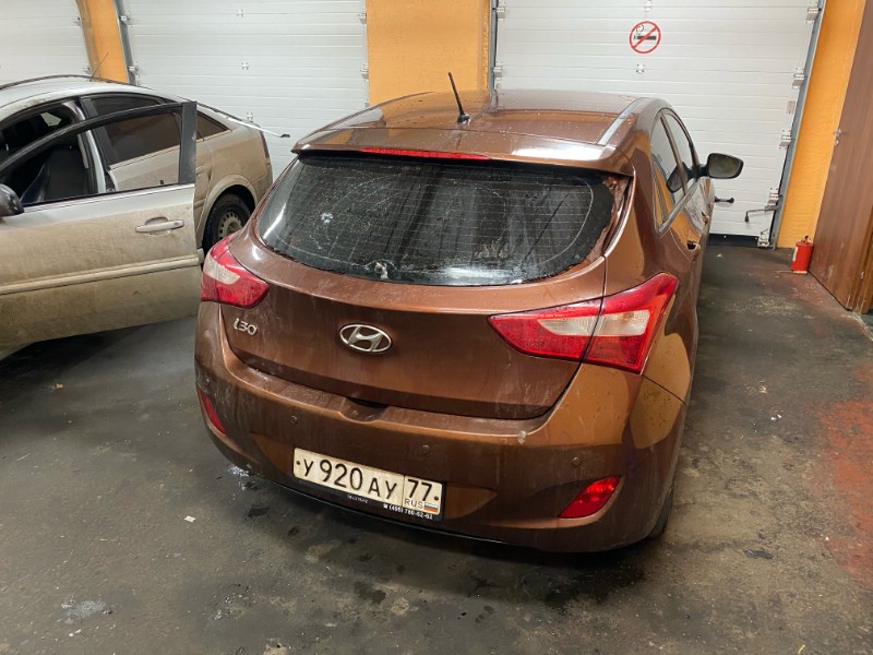Замена заднего ветрового стекла Hyundai i30
