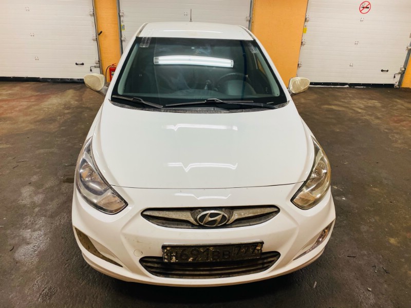 Замена лобового стекла Hyundai Solaris I
