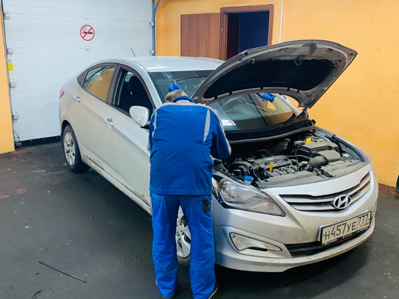 Замена лобового стекла Hyundai Solaris