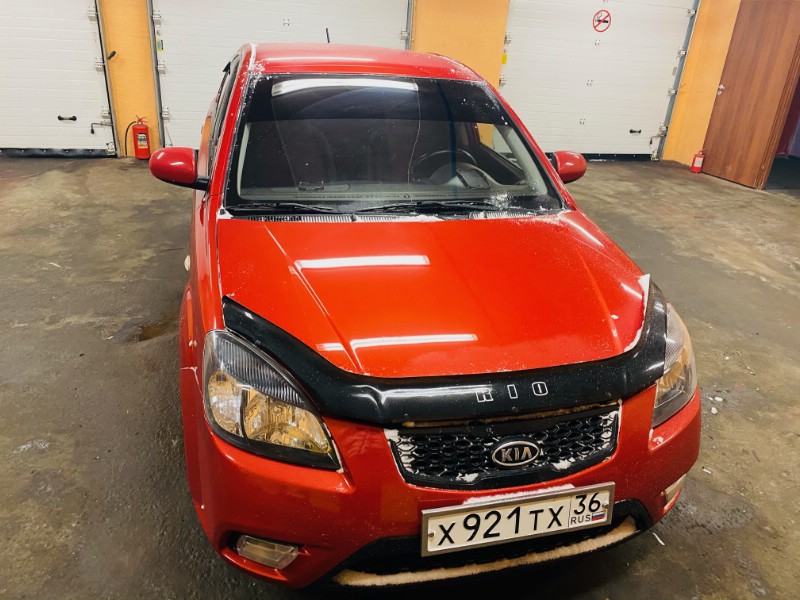 Замена лобового ветрового стекла Kia Rio II