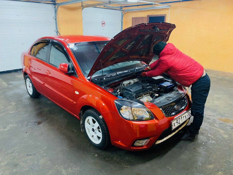 Замена лобового ветрового стекла Kia Rio II