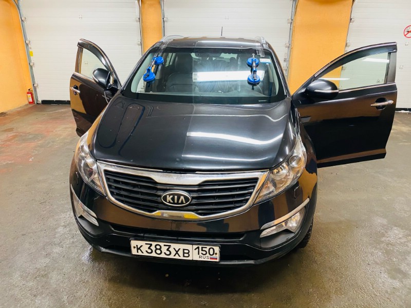 Замена лобового ветрового стекла Kia Sportage