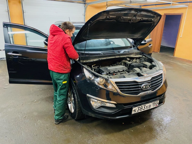 Замена лобового ветрового стекла Kia Sportage
