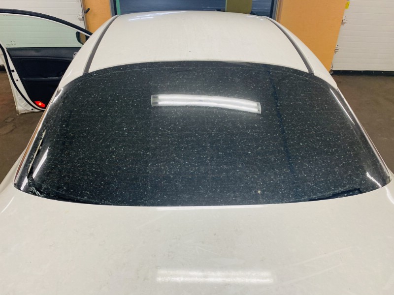 Замена заднего стекла Kia Optima