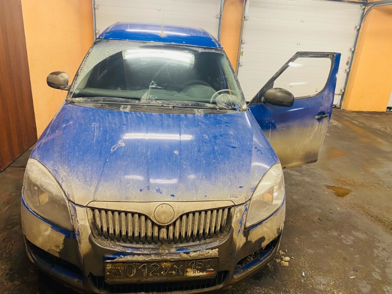 Замена лобового ветрового стекла Skoda Roomster