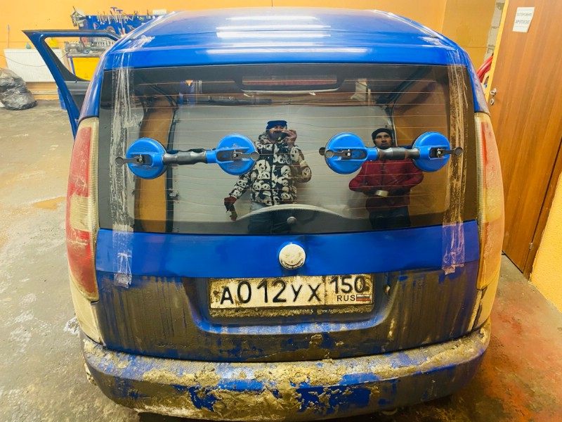 Замена лобового ветрового стекла Skoda Roomster