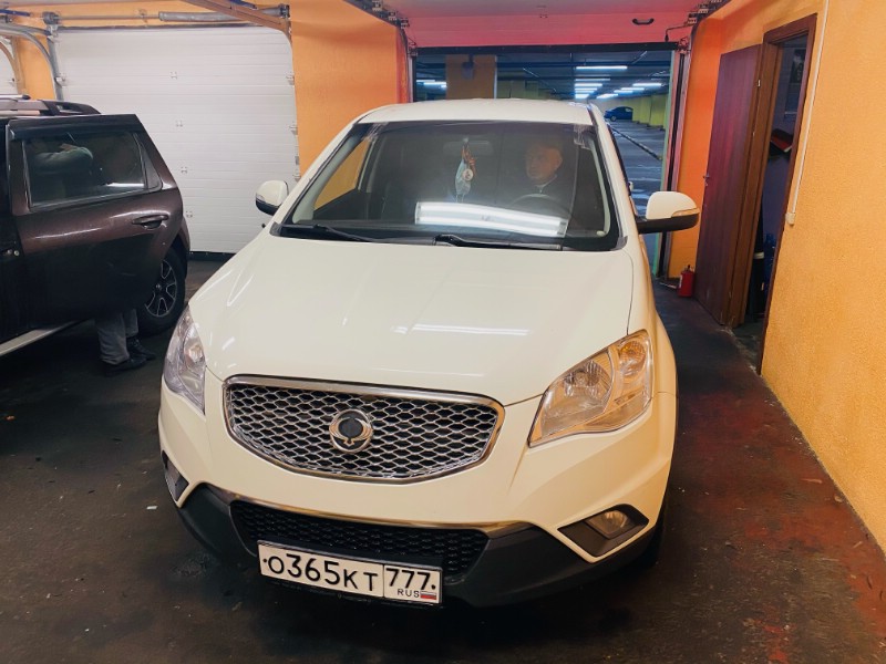 Замена лобового стекла SsangYong Actyon II