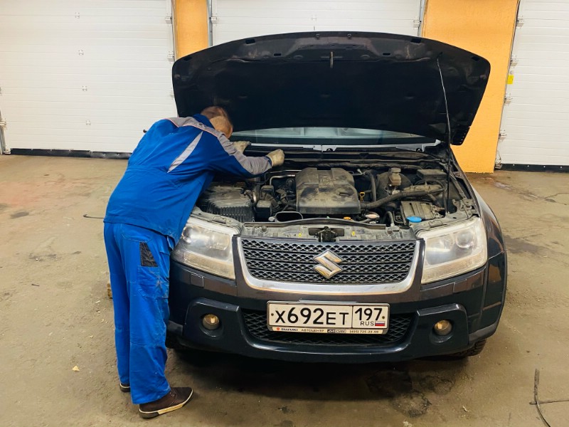 Замена лобового стекла Suzuki Grand Vitara III