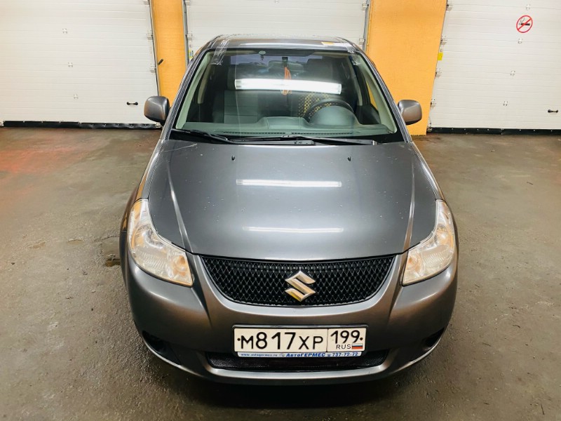 Замена лобового ветрового стекла Suzuki SX4