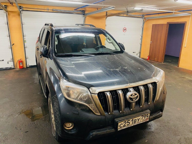 Замена лобового стекла Toyota Land Cruiser Prado 150