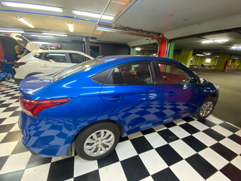 Замена лобового стекла Hyundai Solaris