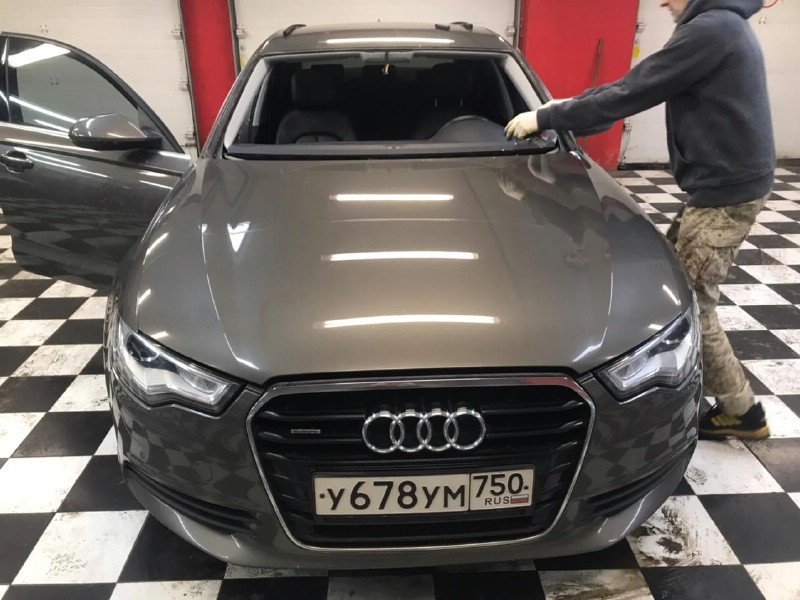 Замена заднего стекла Audi A4