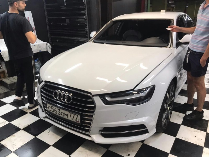 Замена лобового стекла Audi A6