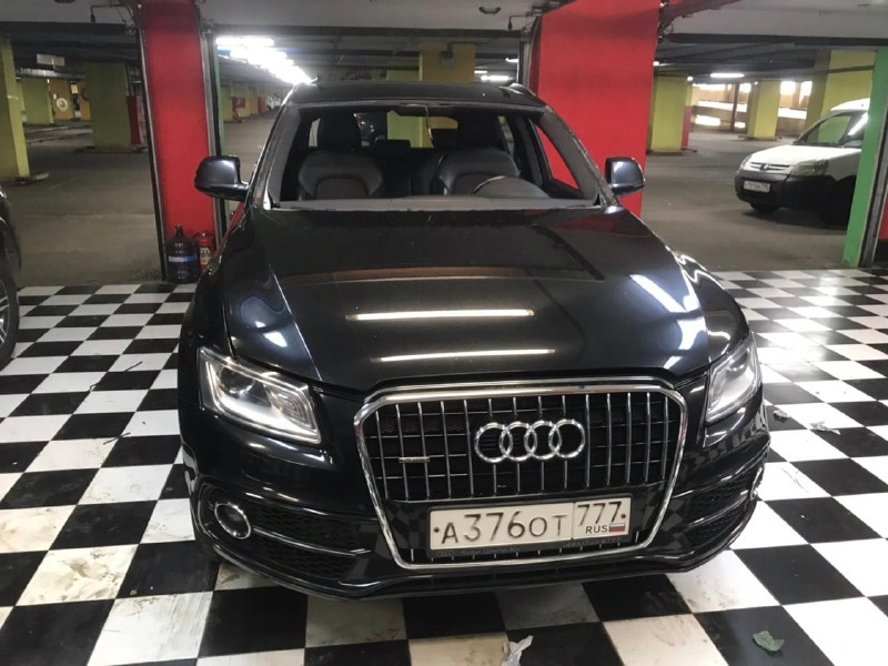 Замена лобового стекла Audi Q5