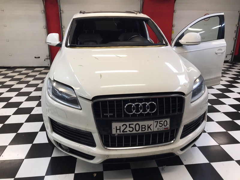 Замена лобового стекла Audi Q7