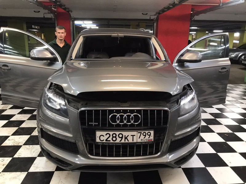 Замена лобового стекла Audi Q7