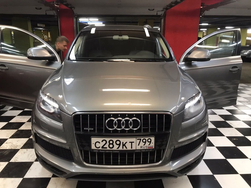 Замена лобового стекла Audi Q7