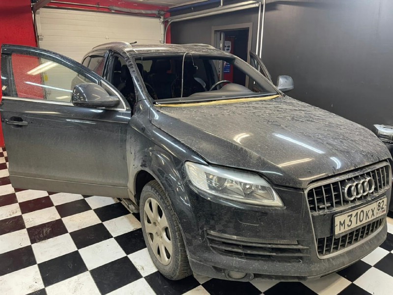 Замена лобового стекла Audi Q7