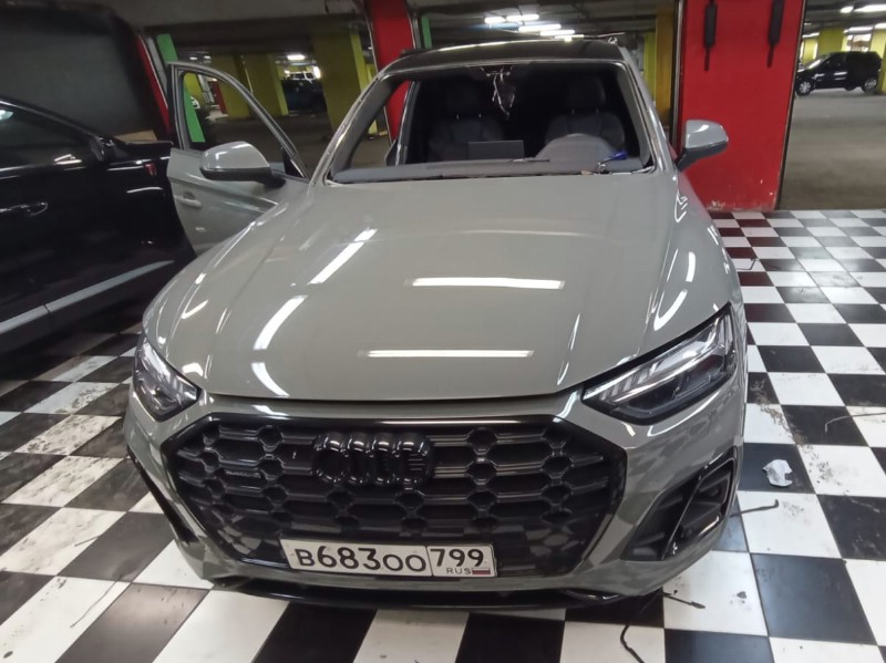 Замена лобового стекла Audi Q7