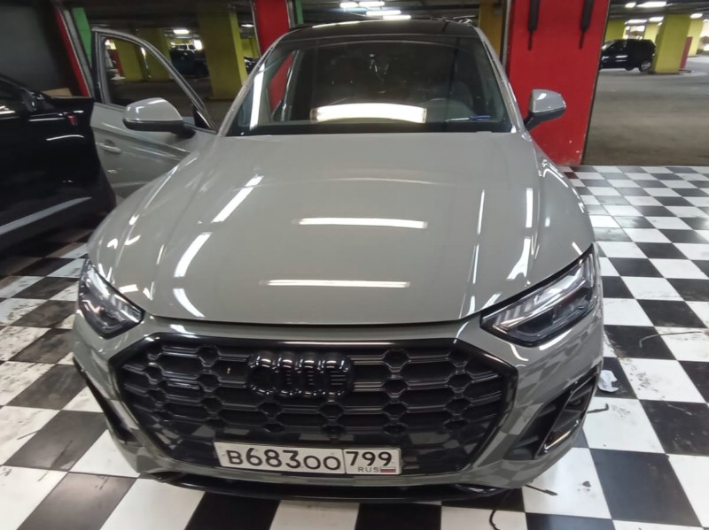 Замена лобового стекла Audi Q7