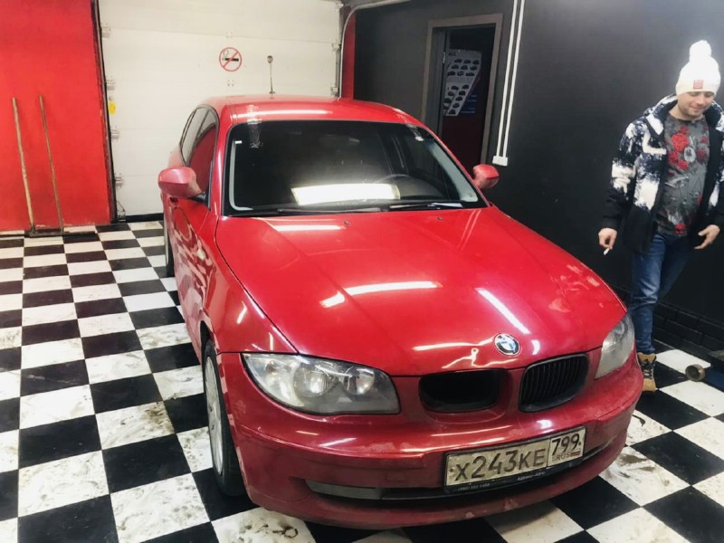 Замена лобового стекла BMW 1-Series E87
