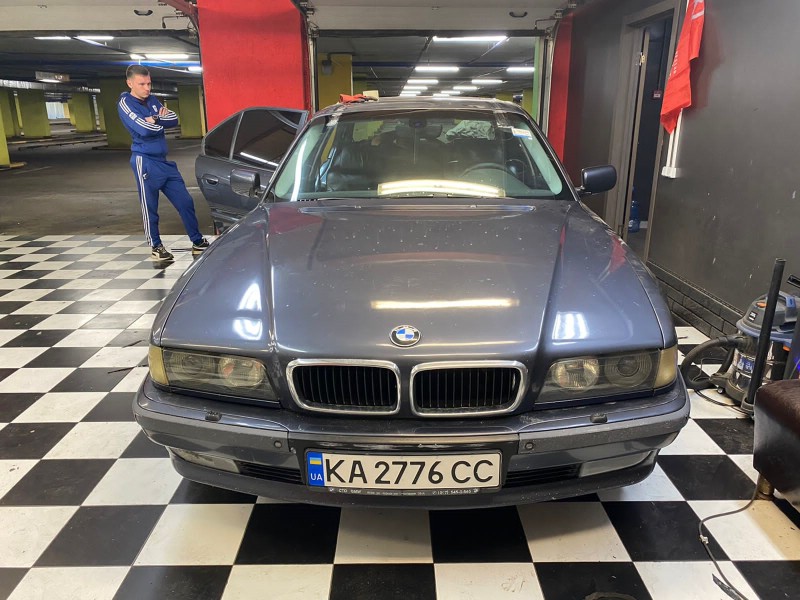 Замена лобового стекла BMW 7-Series