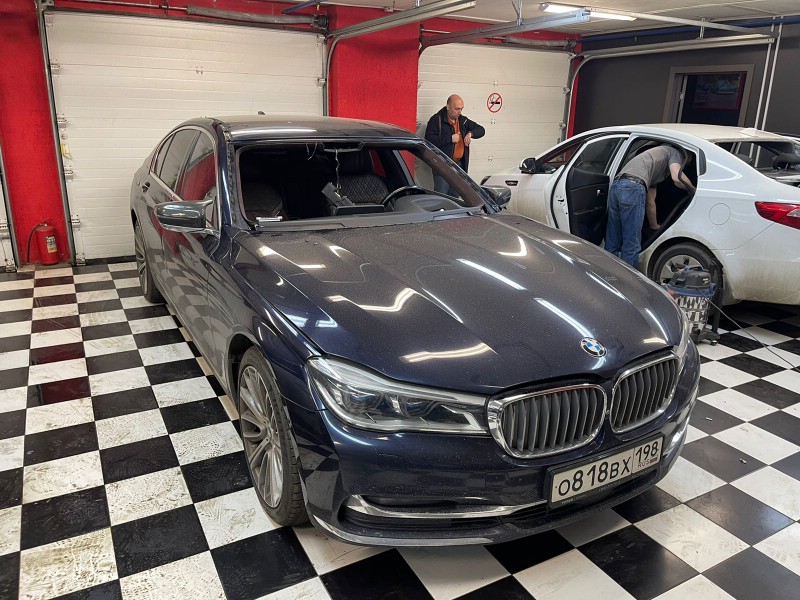 Замена лобового стекла BMW 7-Series