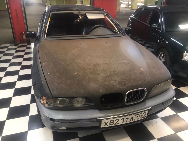 Замена лобового стекла BMW e39