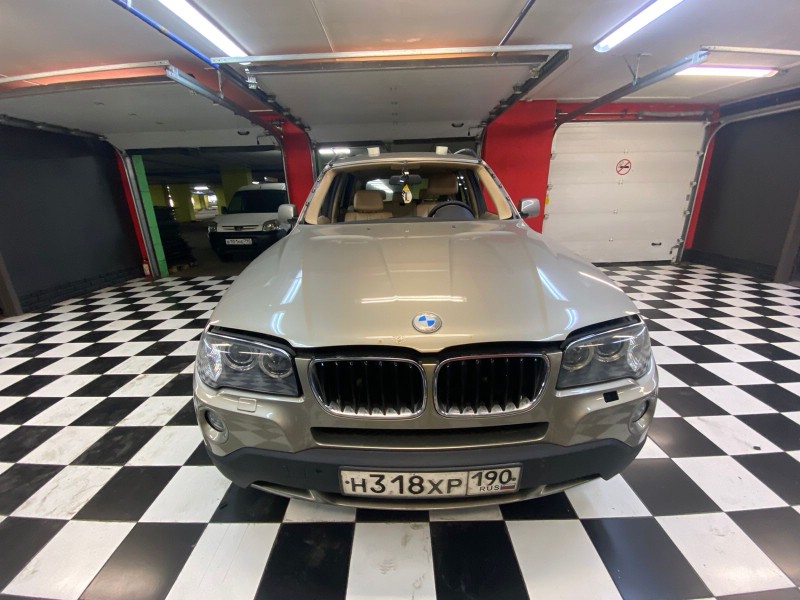 Замена лобового стекла BMW X1