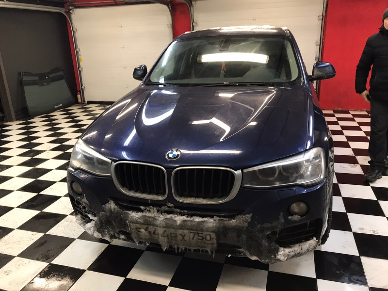Замена лобового стекла BMW X3 F25