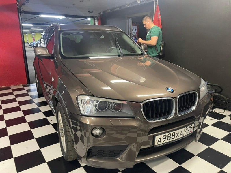 Замена лобового стекла BMW X3 F25