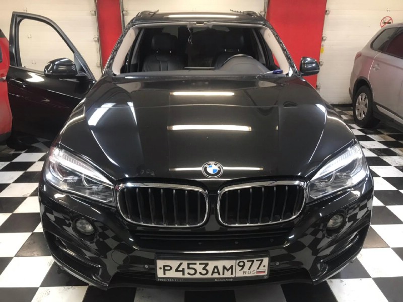 Замена лобового стекла BMW X5