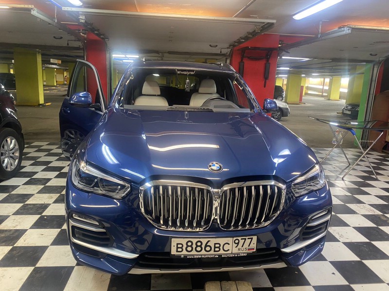 Замена лобового стекла BMW X5