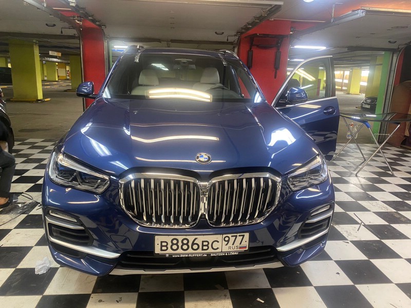 Замена лобового стекла BMW X5