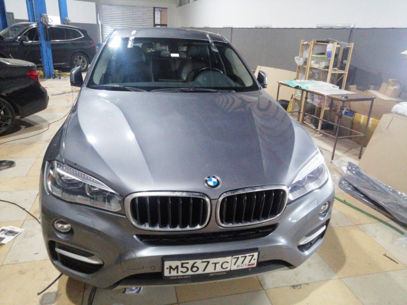 Замена заднего стекла BMW X6