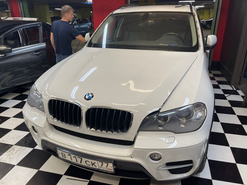 Замена лобового стекла BMW X6