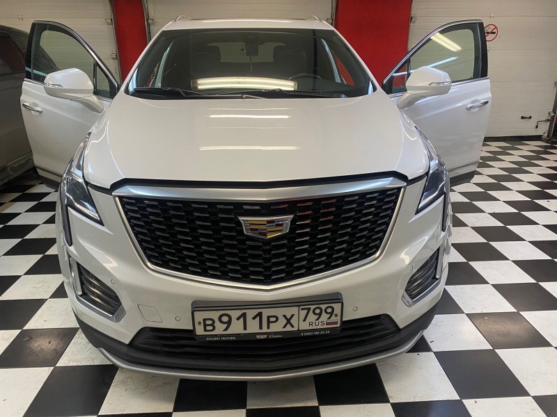 Замена лобового стекла Cadilac XT5