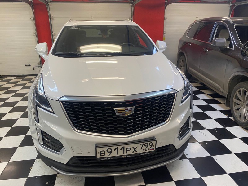 Замена лобового стекла Cadilac XT5