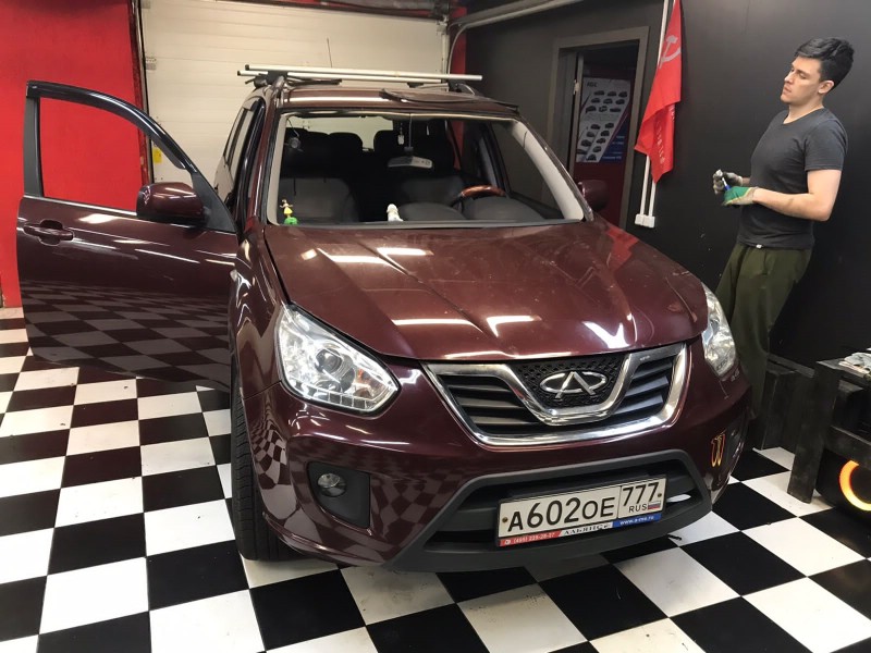 Замена лобового стекла Cherry Tiggo