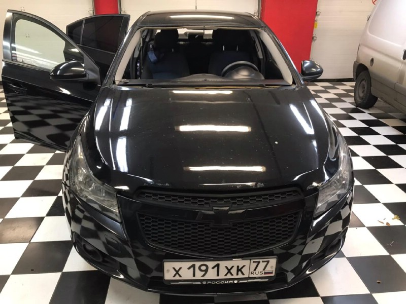 Замена лобового стекла Chevrolet Cruze
