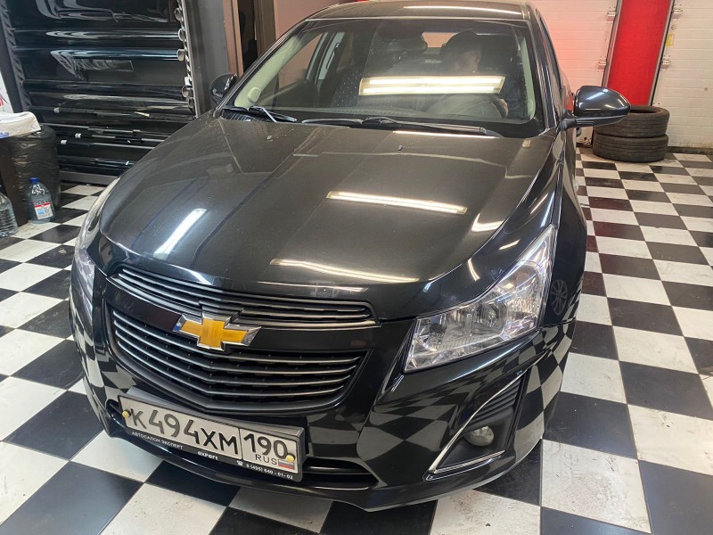 Замена лобового стекла Chevrolet Cruze