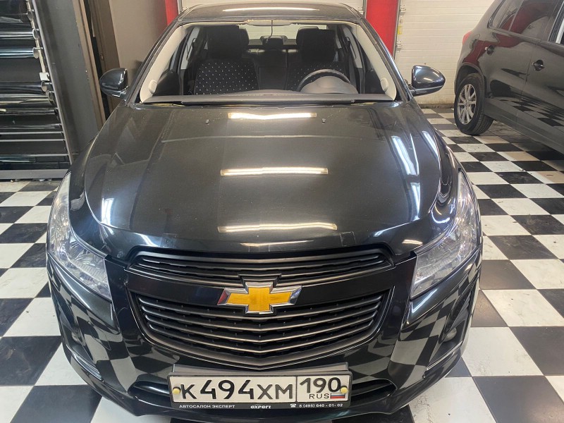 Замена лобового стекла Chevrolet Cruze