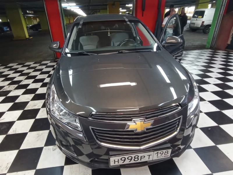 Замена лобового стекла Chevrolet Cruze